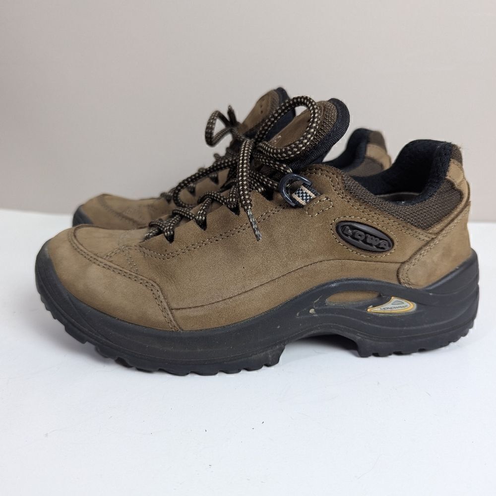 Lowa Hiking boots for women Brown low size 6